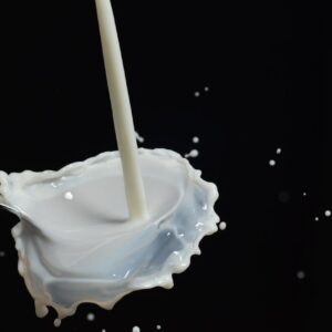 drip-milk-pour-liquid-66917-66917.jpg